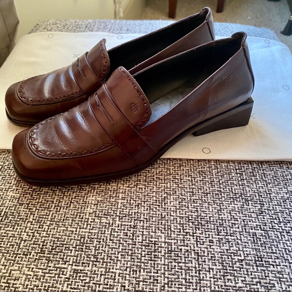 Vintage Cole Haan Pumps with block heel